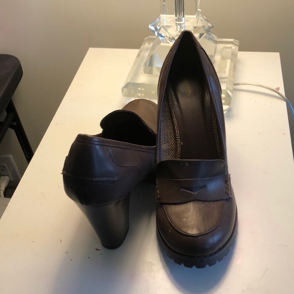 Brown chunky heels - Picture 3 of 3